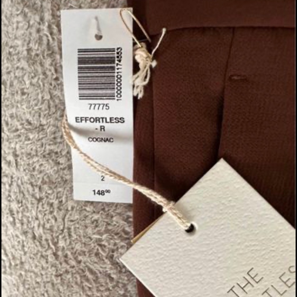 Aritzia Effortless Pant